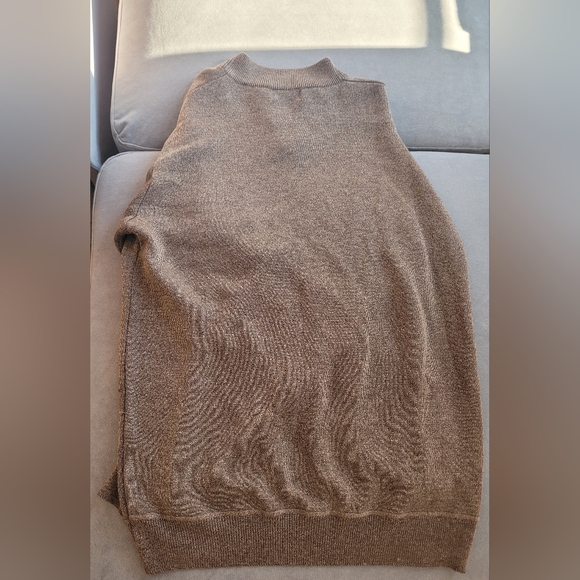 Sweater - Picture 4 of 5